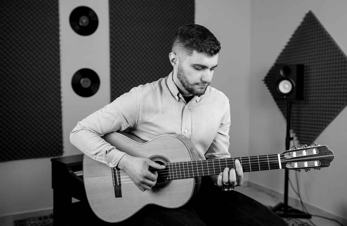 Венелин Венков - Музикална школа - VeneraMusic